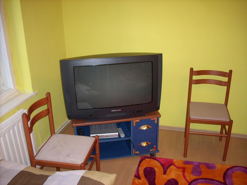 Fanni Apartman Hotel Miskolc Quarto foto